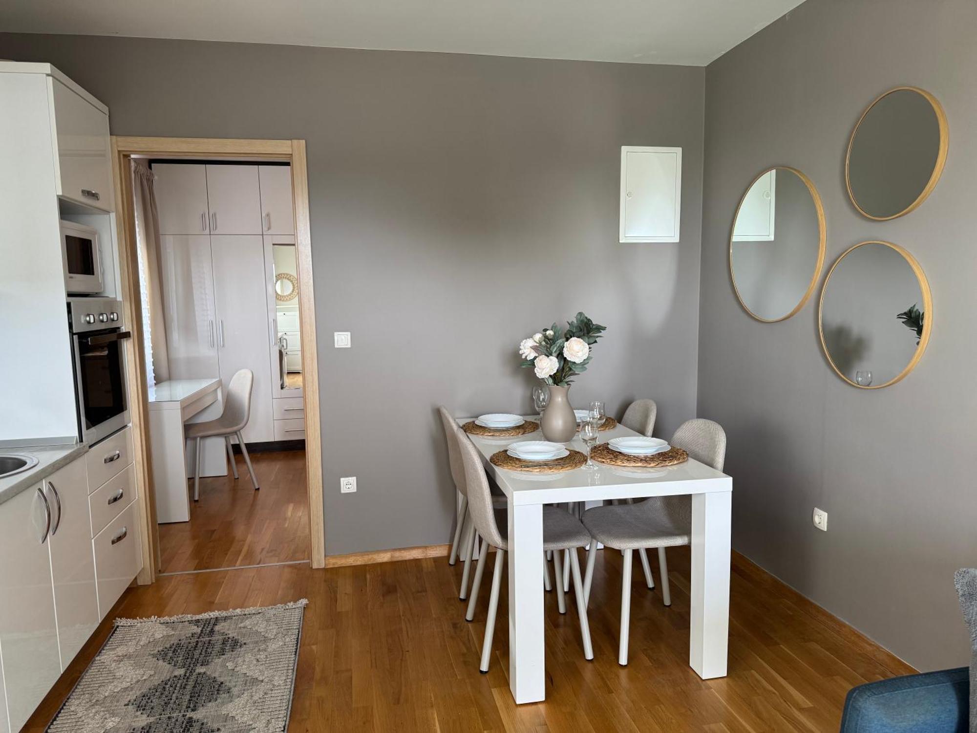 Apartment Tri Sunca Baska Voda Exterior photo